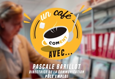 UN CAFÉ AVEC